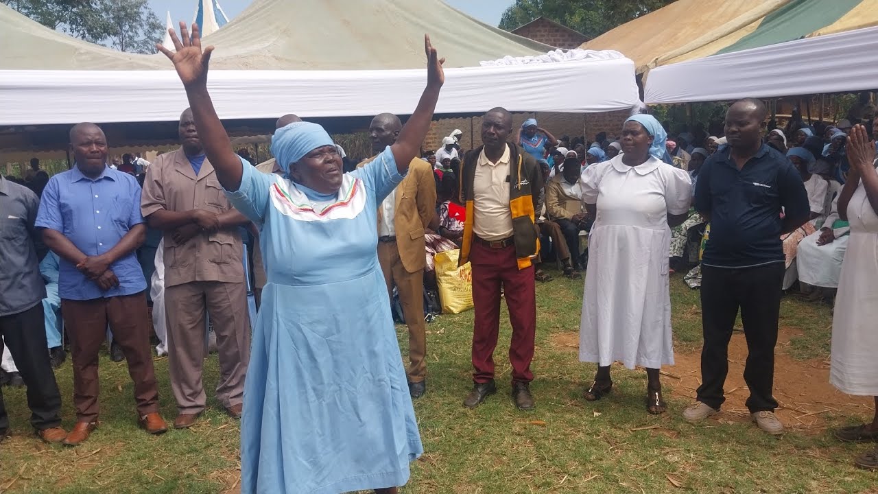 Yija Khuyesu by Mwana wa Professor . Living Prophetic Ministry