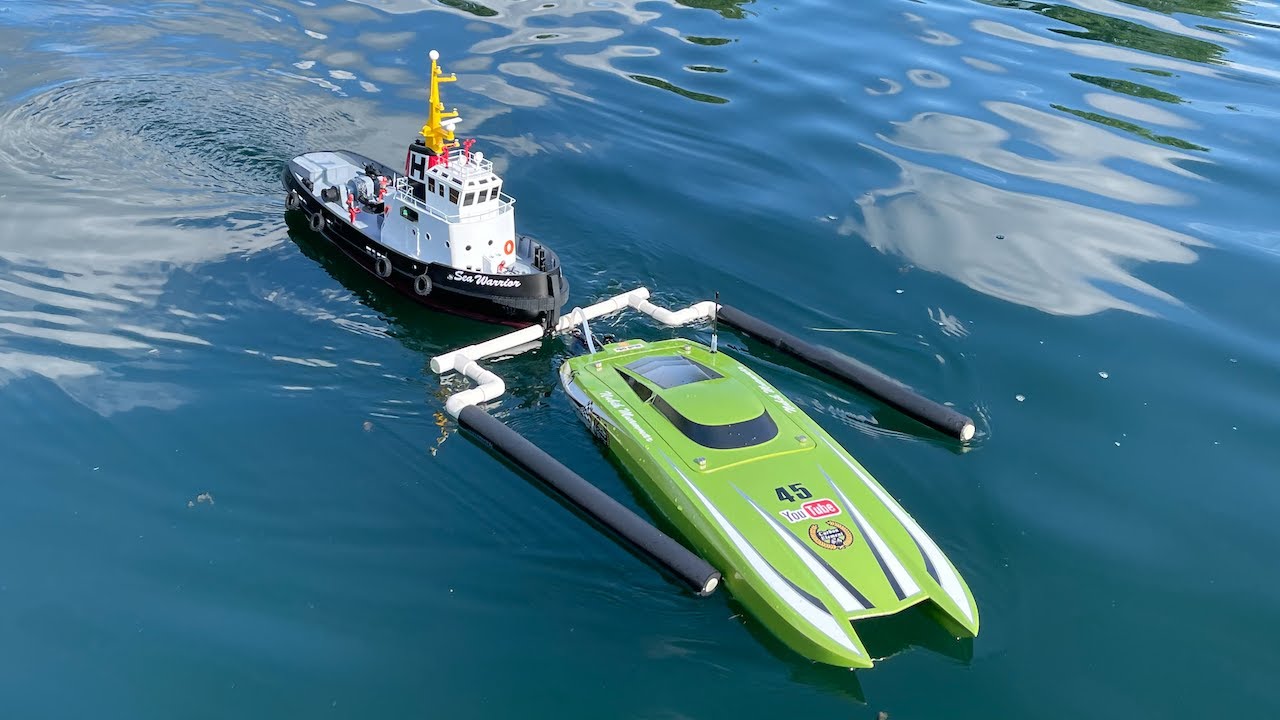 RC TUGBOAT SAVES THE DAY !!