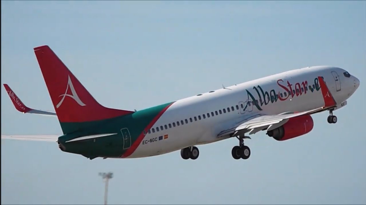15 Minutes of Watching Airplanes at Palma Airport (Part 2/2) | PlaneSpotting Palma de Mallorca