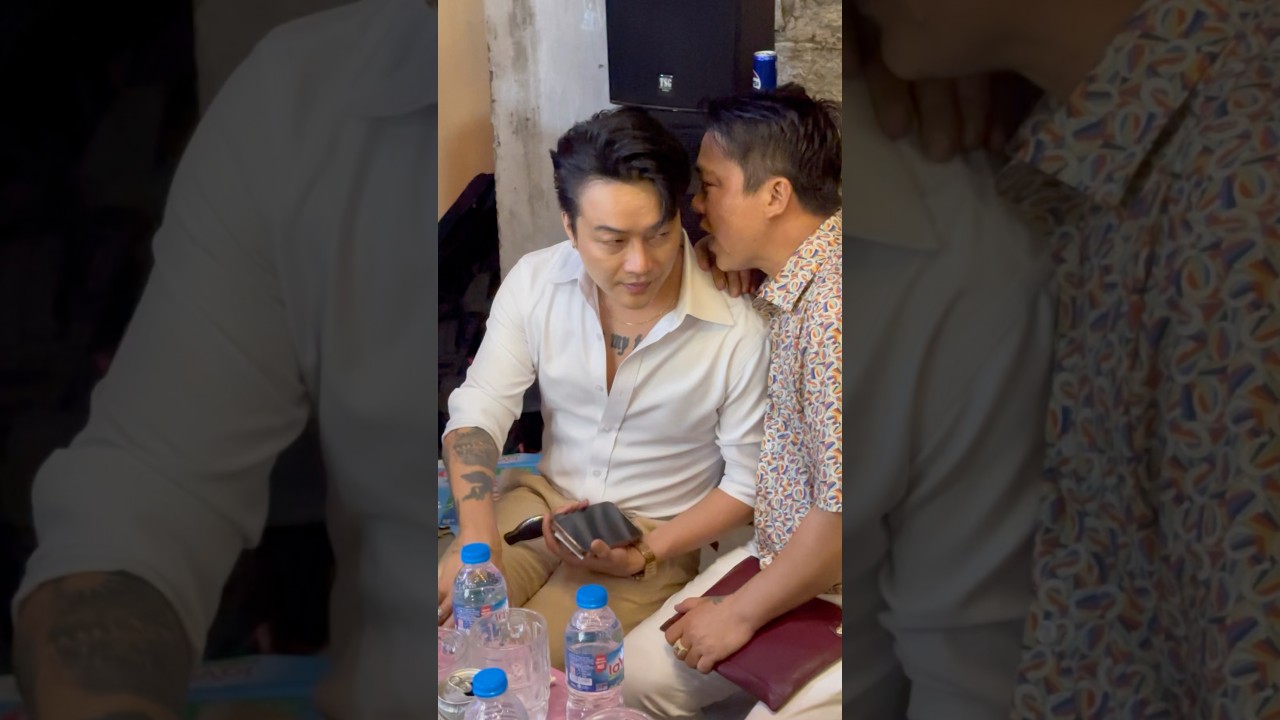 Huyền thoại TiTi HKT một thời 8x l&agrave;m cho c&aacute;c em g&aacute;i học xinh m&ecirc; đắm đuối