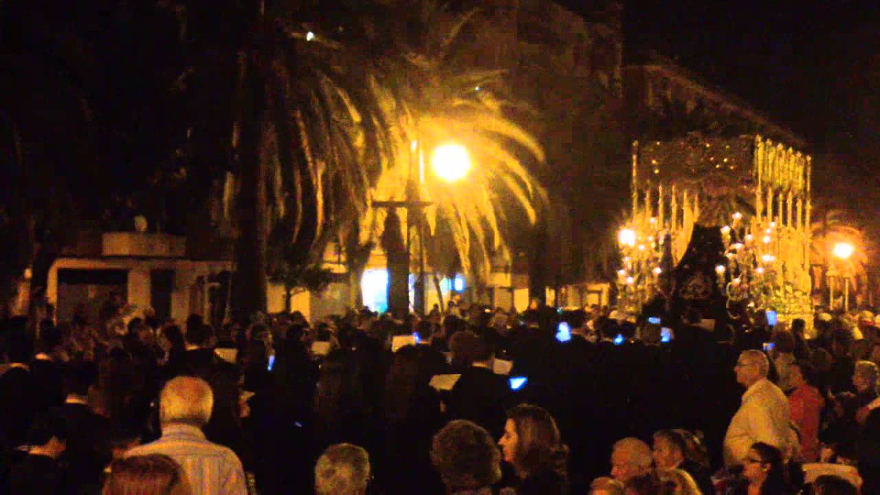 Salida Pasos de Plz. Coronación (2/3) - Magna Regina Fides Linares 2013 @AngelRescatero