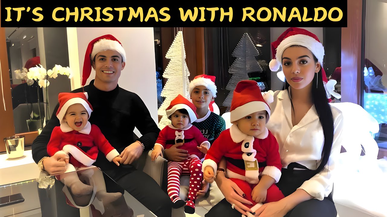 CHRISTMAS celebrations with CRISTIANO RONALDO's Adorable Family!