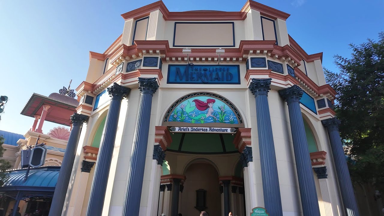 California Adventure's The Little Mermaid Ariel's Undersea Adventure