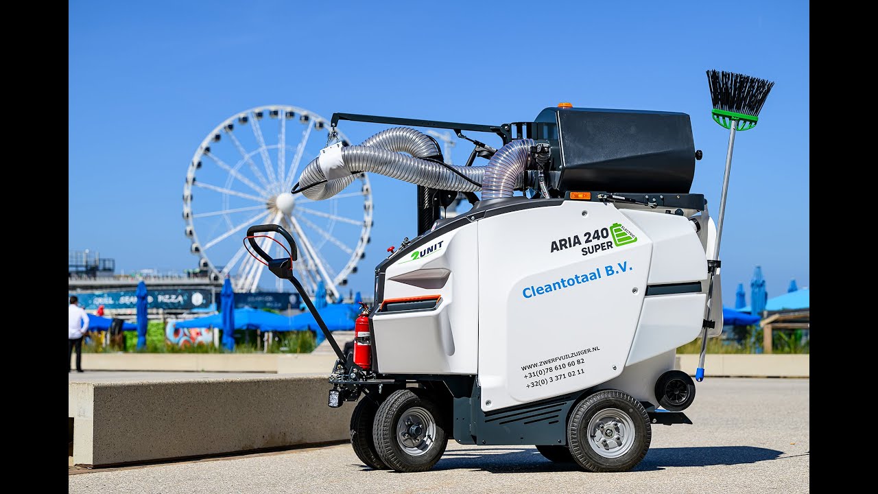 DISCOVER the NEW ARIA 240 street vacuum CLEANER at SCHEVENINGEN: SLIMMER & SMARTER THAN EVER!