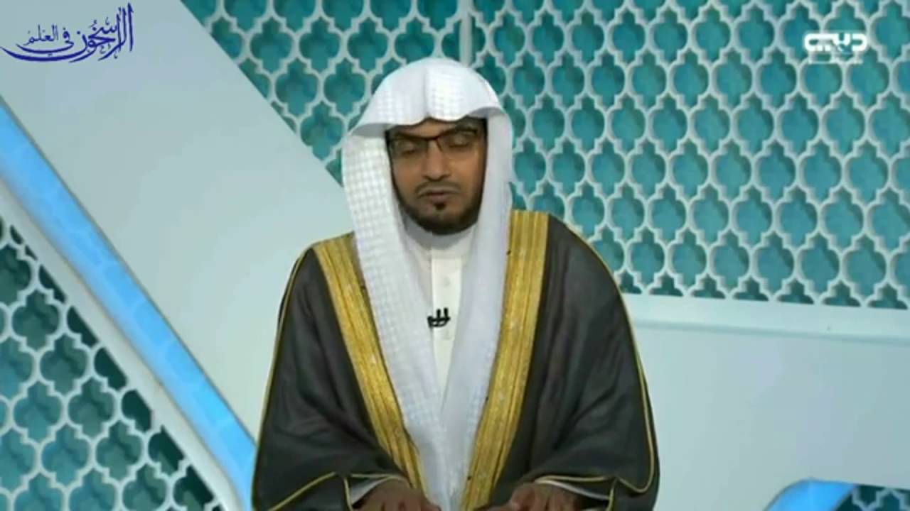 هل اختلاف الرأي بين الابن وأبيه يعتبر عقوقًا؟ - الشيخ صالح المغامسي