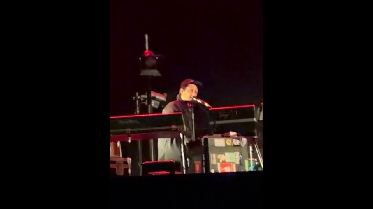 Noah Reid | Runaway intro & Left Behind, Live Again Dallas