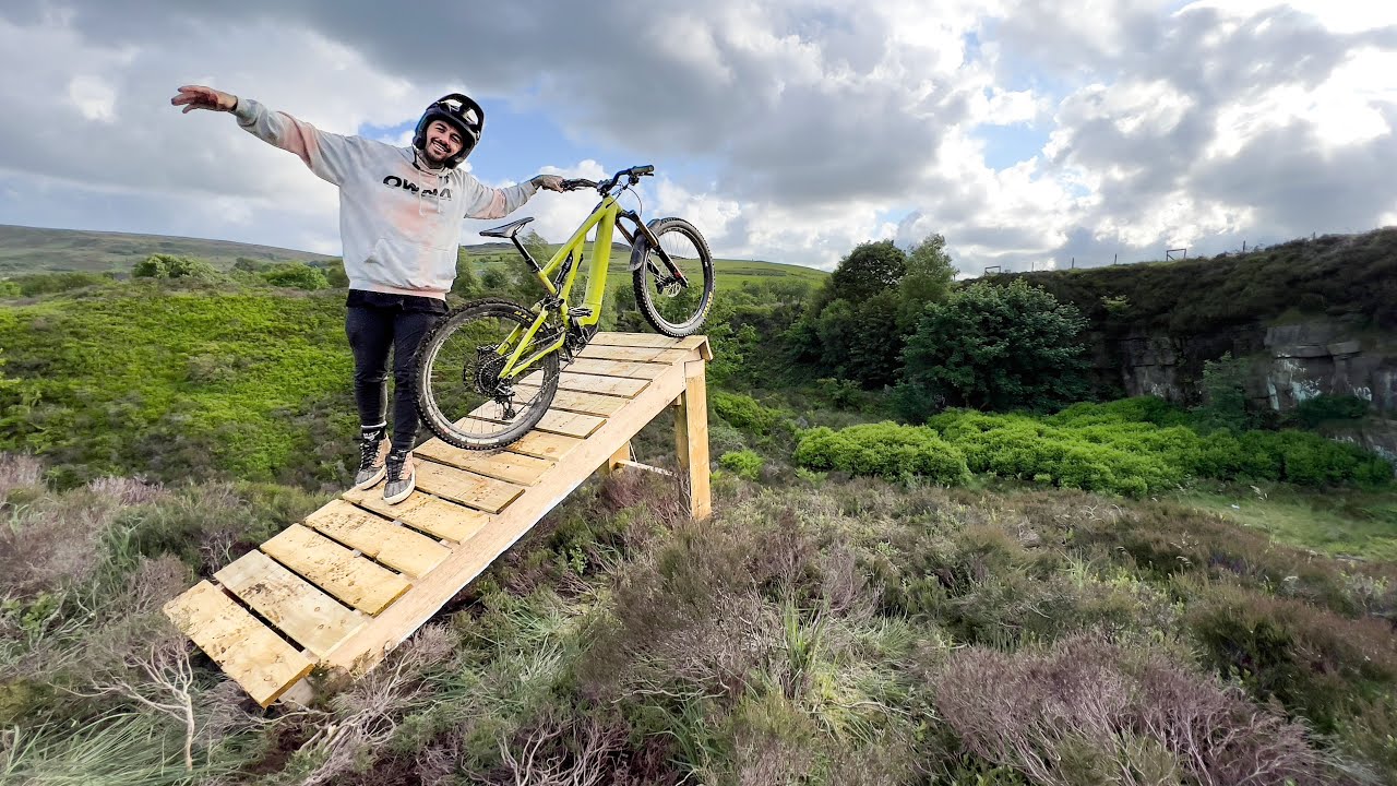 ABANDONED QUARRY BIKE PARK BUILD! - INSANE FREERIDE JUMP!