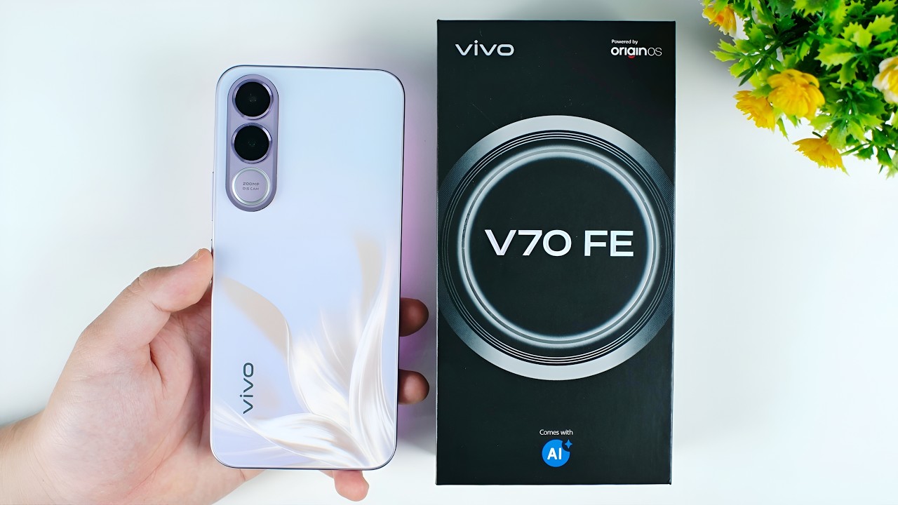 Vivo V70 FE Unboxing⚡200MP Main Camera + 120HZ OLED Display.!🔥