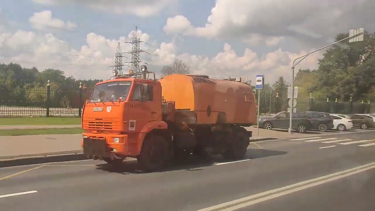 Автобус №м83. 6-й микрорайон Орехово-Борисова - Метро 