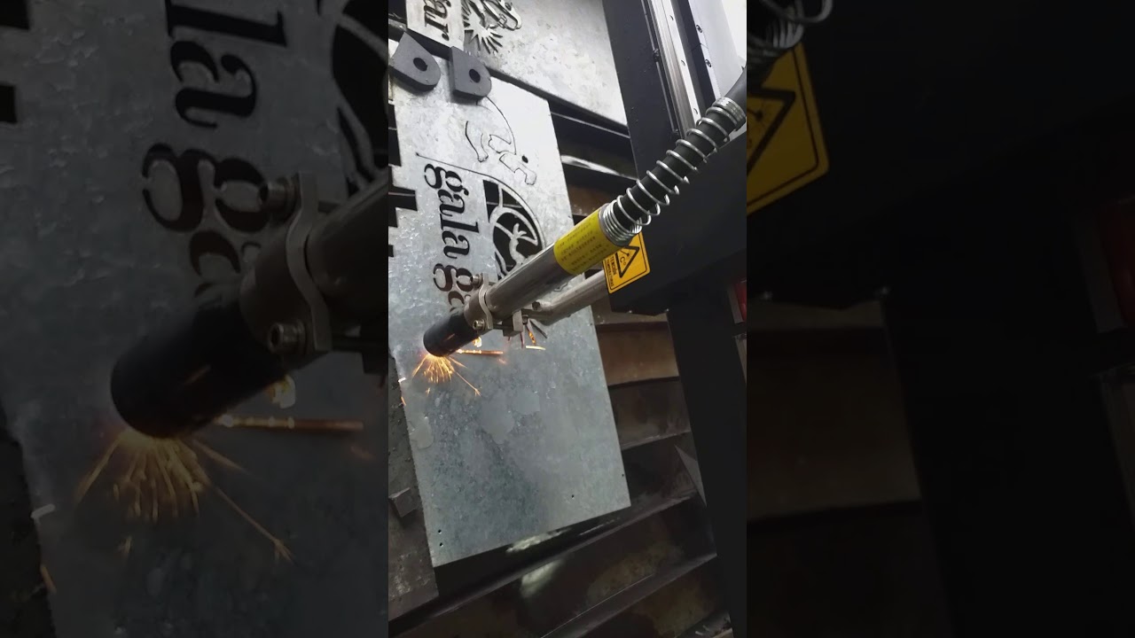 Corte de chapa fina en pant&oacute;grafo CNC INOX con plasma GALAGAR CUT 100.