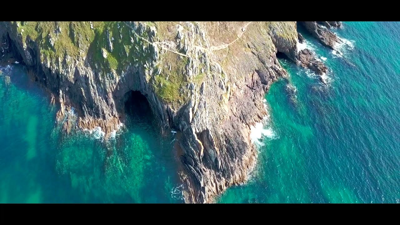 BREIZHZENITUDE, Pentrez Plage à Saint-Nic , Pointe de Talagrip à Plomodiern, La Bretagne vue du ciel