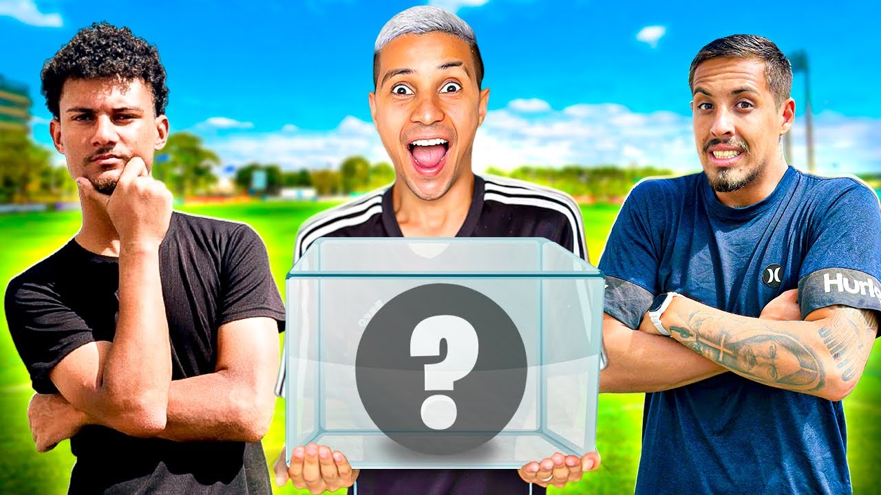 A CAIXA MISTERIOSA DECIDE QUAL BOLA VAMOS CHUTAR!