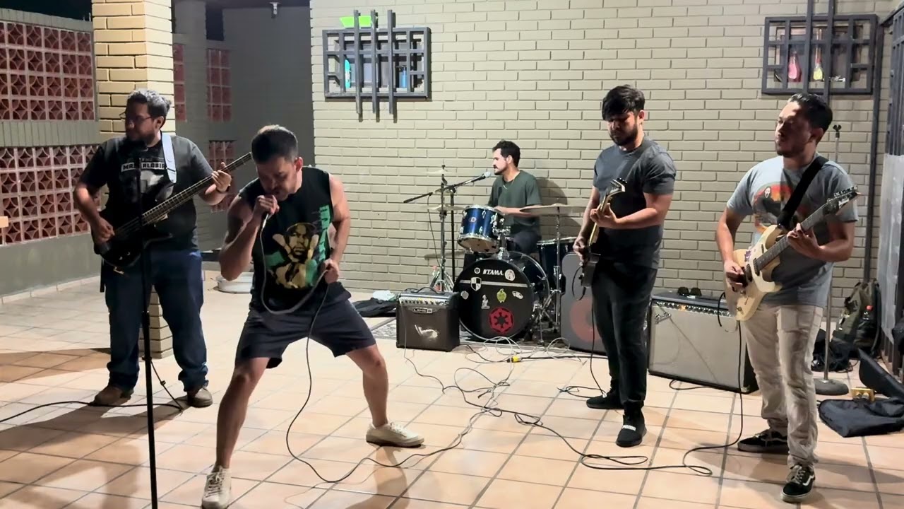 Misfits - Dig Up Her Bones Cover