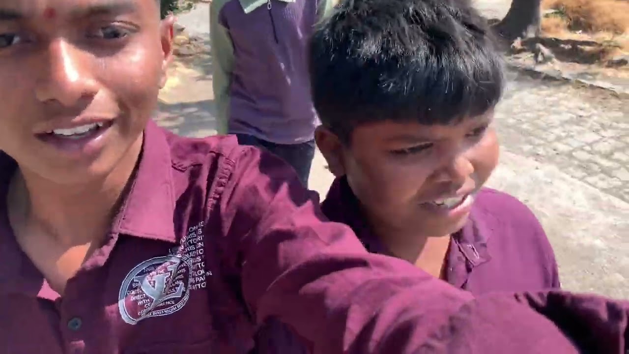 Aaj Amhi Gelo Firayla#fistvlogviral#newvlog#comadyvlogs#crater#bigvlog