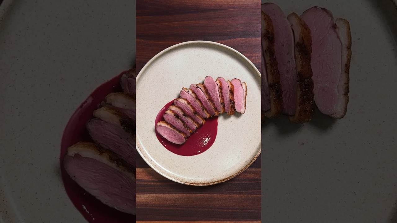 DUCK BREAST w/ BLACKBERRY BALSAMIC SAUCE #recipe #food #cooking