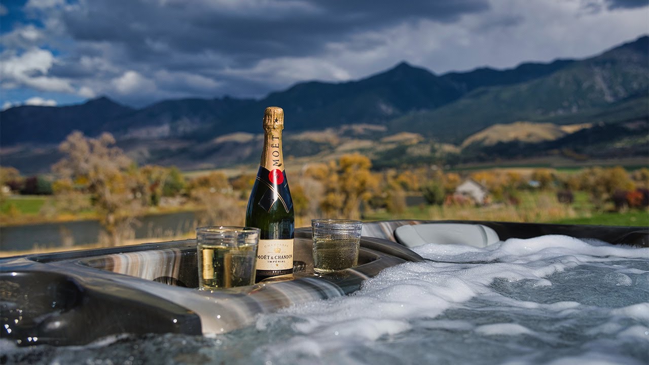 Paradise Valley, Montana Outdoor Real Estate Video.  Yellowstone Country!