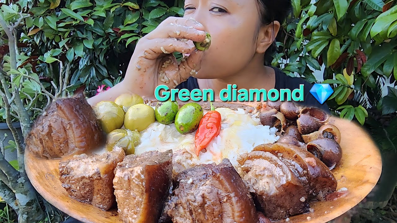 Smoked Pork with perrilla seeds and axone,yum curry,||northeast naga mukbang 