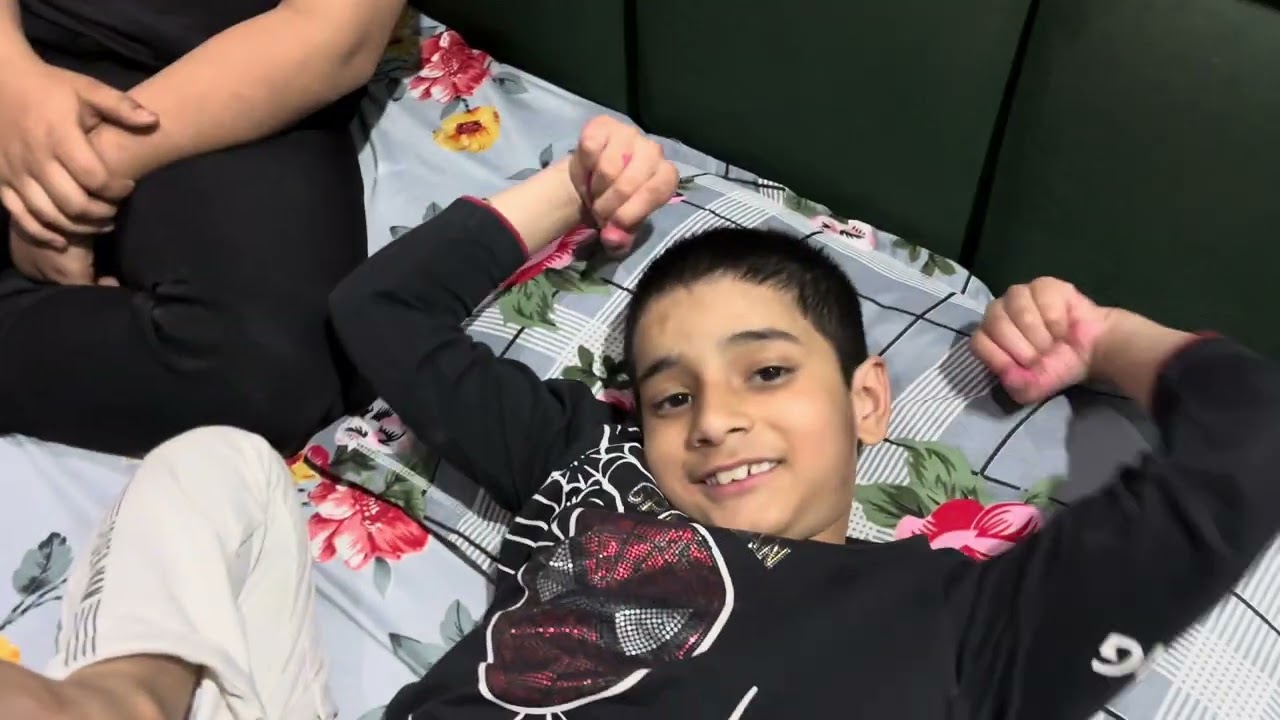 Abuzar nai color laga liya 🫢