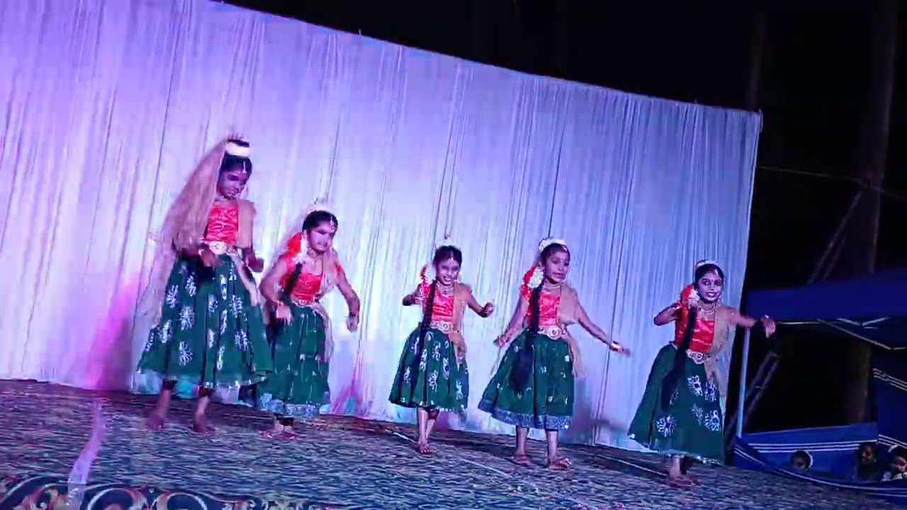 ##paikurumbiye mekkum  dance ##Ammaluttiyum Friendsum❤️❤️🤩🤩🤩🤩