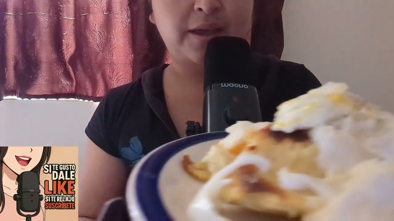 ASMR comiendo humitas con café