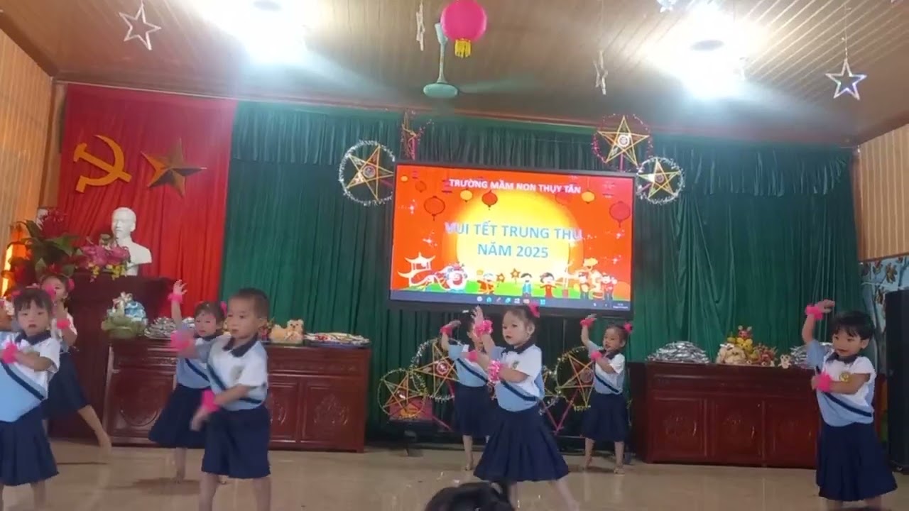 Nấm 4t múa Trung thu
