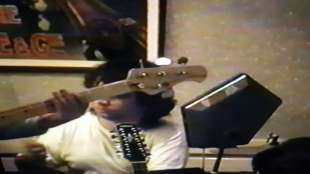 Child in Thime par Spectrum Band en 1995.