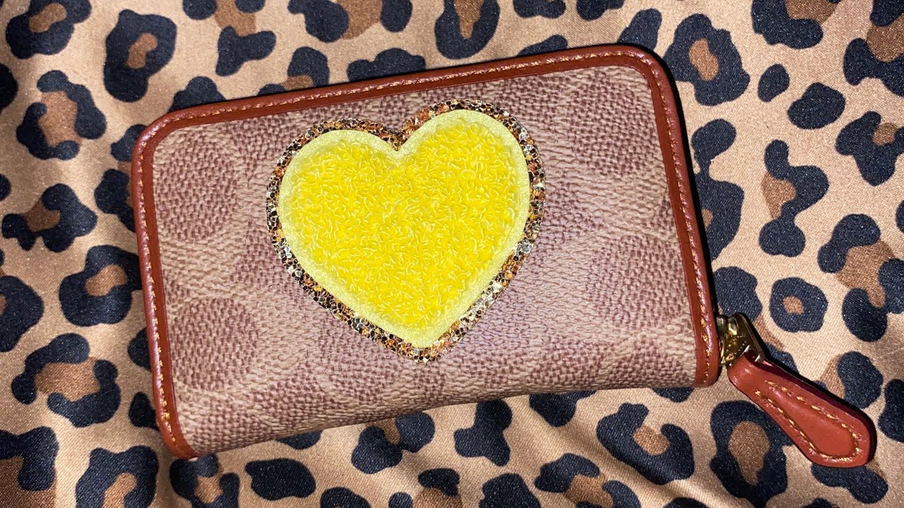 Coach Small Zip Around Card Case Signature Canvas 🤎