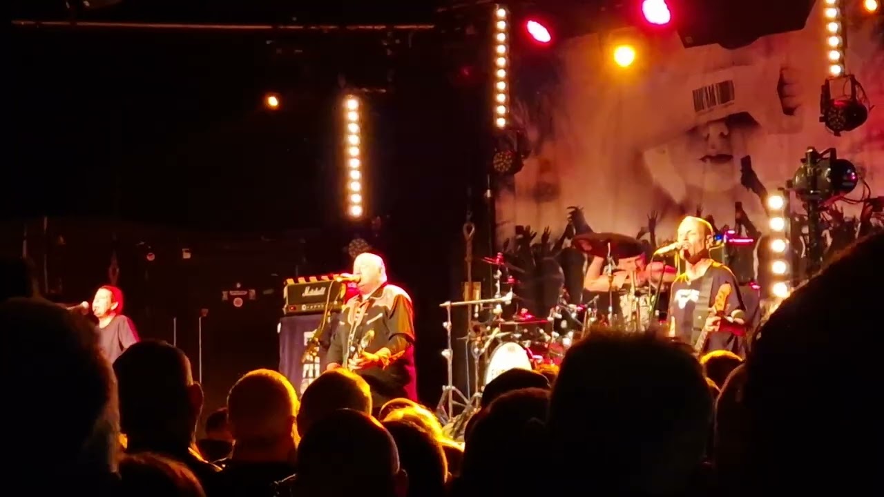 Stiff Little Fingers- Get A Life (The Junction, Cambridge, 14/03/2023)