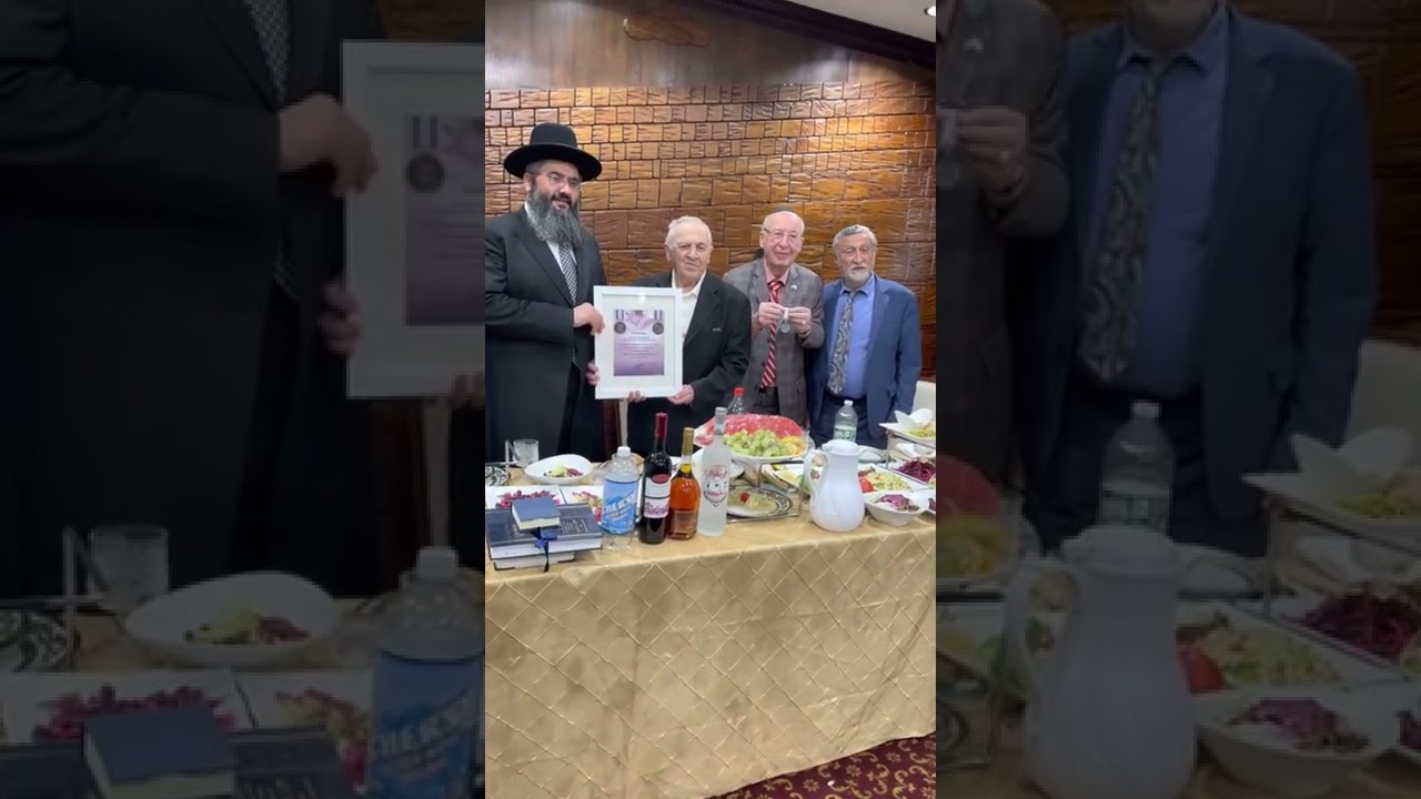 Boris Kandov- Moshe Normatov Vruchenie Medal Participant of the 1973 Arab- Israeli War 07/27/22