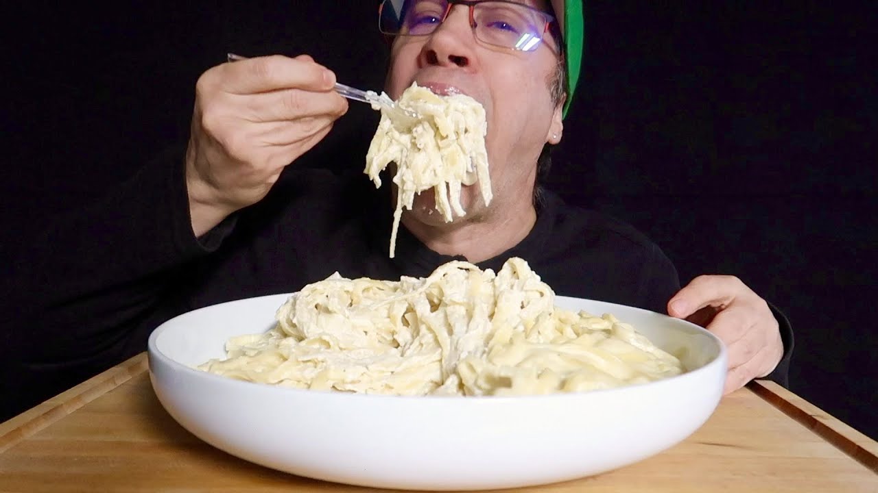 ASMR • Creamy • Fettuccine • Alfredo • Pasta • Mukbang • Feast • homemade sauce