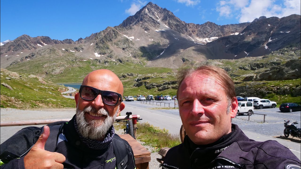 2021-07 Passo dello Stelvio - Bmw 1200GS 2014 - MotoGuzzi Stelvio 2012