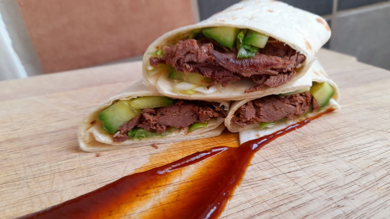 Hoisin duck wraps
