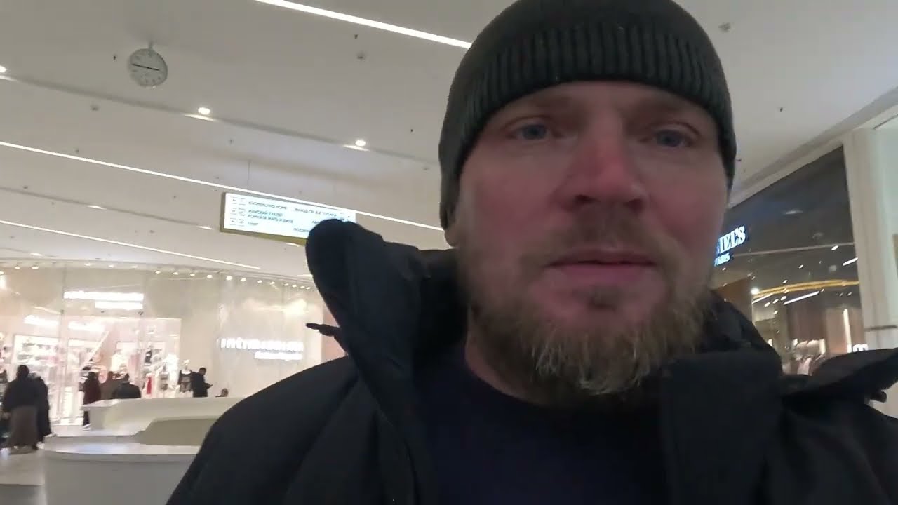 Житель Мариуполя в предновогоднем городе Грозном Чеченская Республика 21.12.24