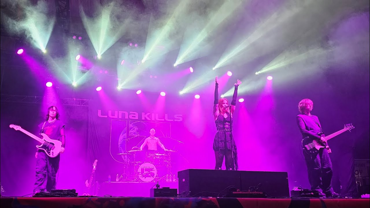 Luna Kills, WAVES, Unholy Winter Fest, Joensuu Areena Finland 29.11.2025