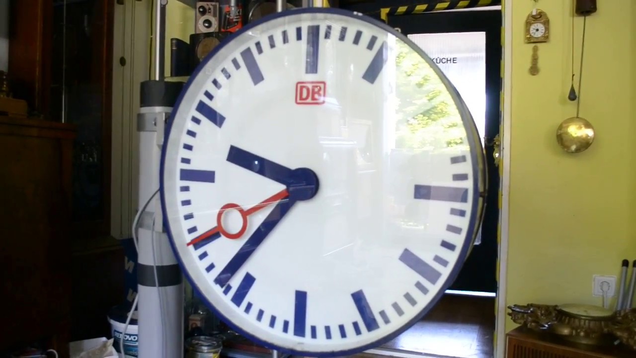 DB Bahnhofsuhr 