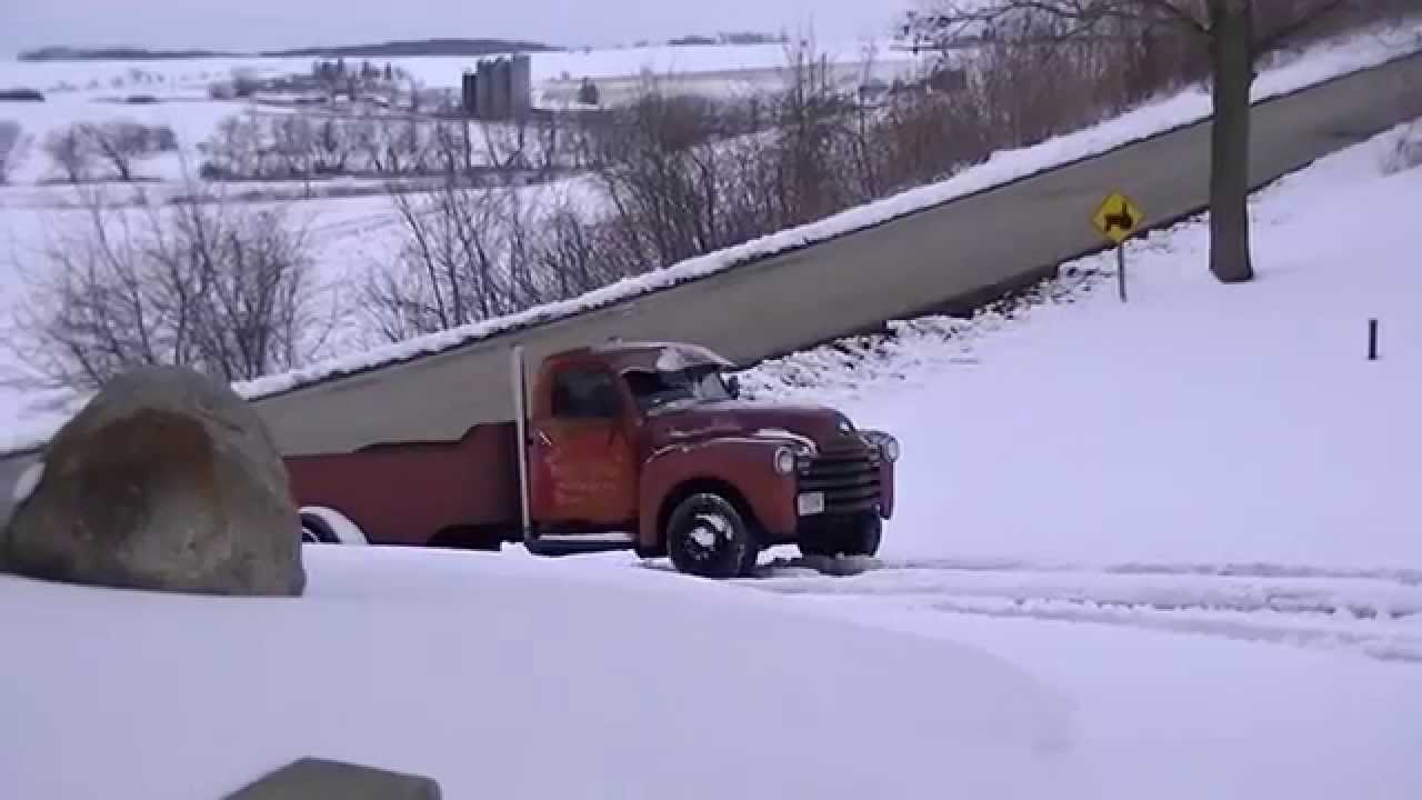 453T Detroit Diesel in the snow!