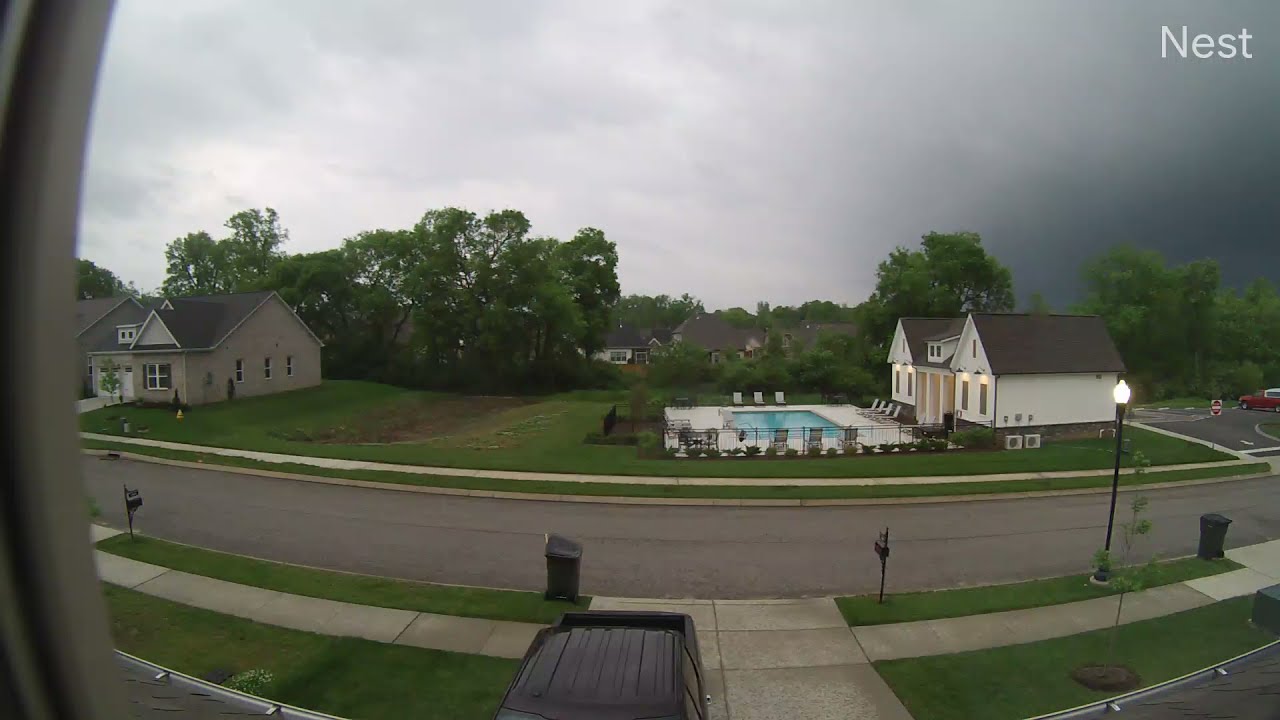 Close Tornado Transformer Pop @3:57