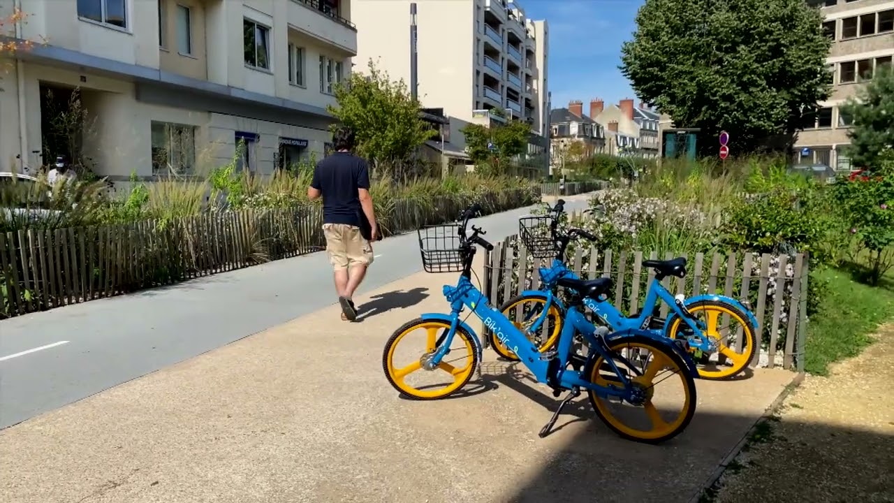 Avenue Pierre Bérégovoy Nevers : voyage au cœur de Nevers moderne, entre circulation, commerces