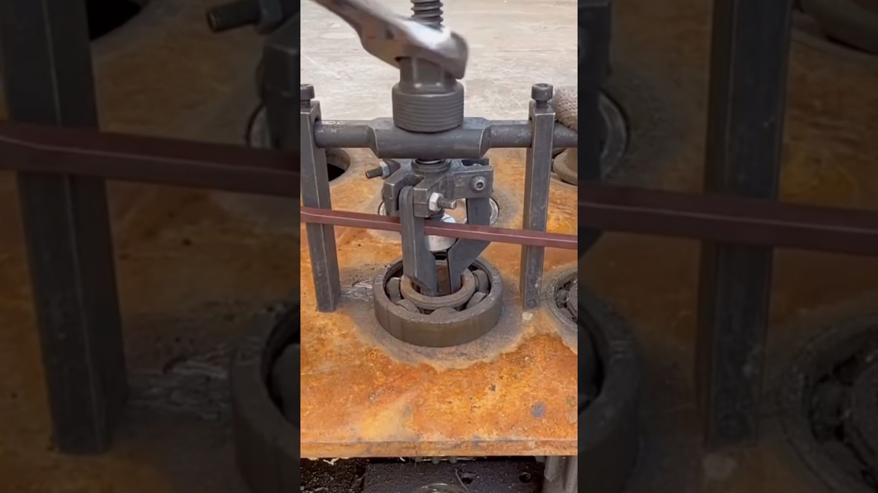 HOW TO REMOVE BEARING #shorts #tips #tipsandtricks #technique #bearingpuller