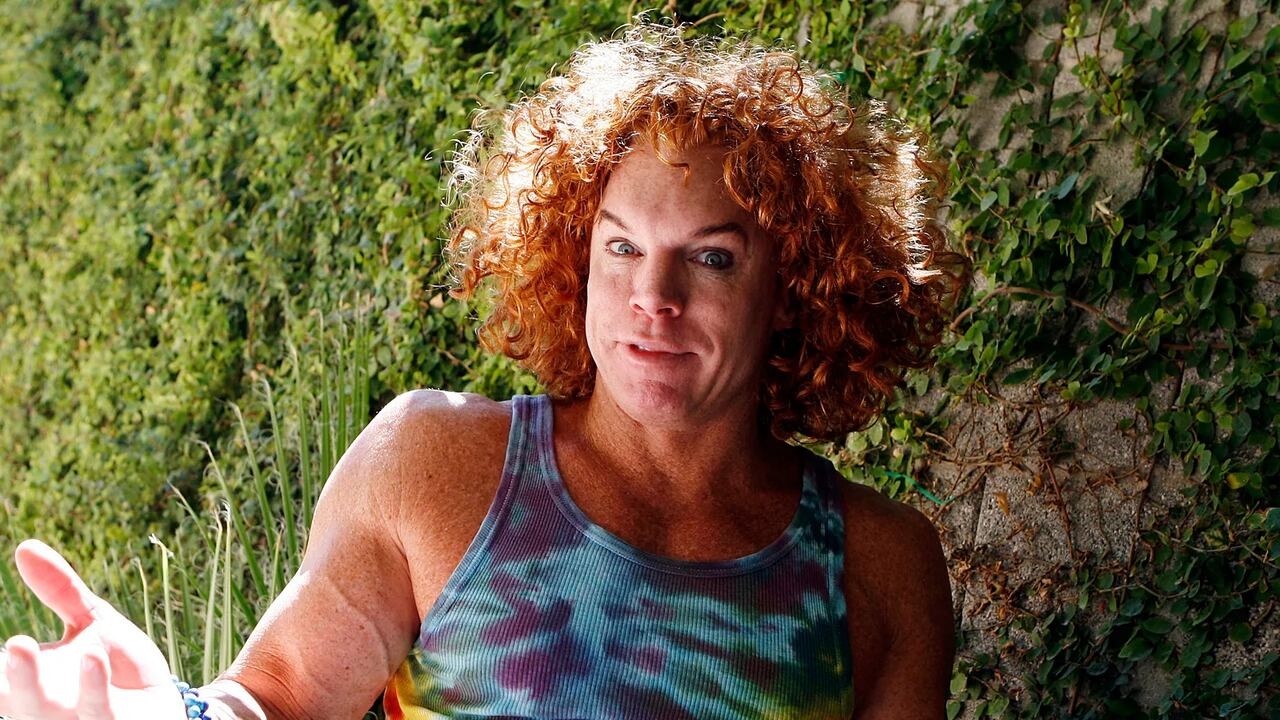 Carrot Top обвиняют в сексуальных домогательствах во Флориде перед его госпитализацией