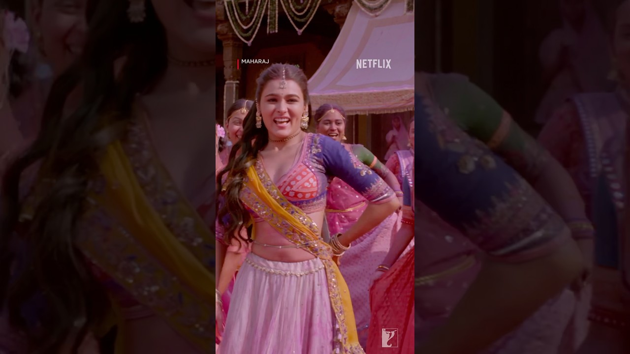 We&rsquo;re garba ready, are you? 💃🕺 | #HoliKeRangMa | #Maharaj | #JunaidKhan | #ShaliniPandey