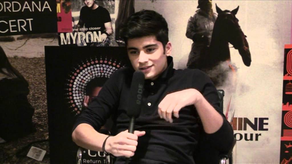 One Direction's Zayn Malik on dating Louis Tomlinson, Rebecca Ferguson, and boobs