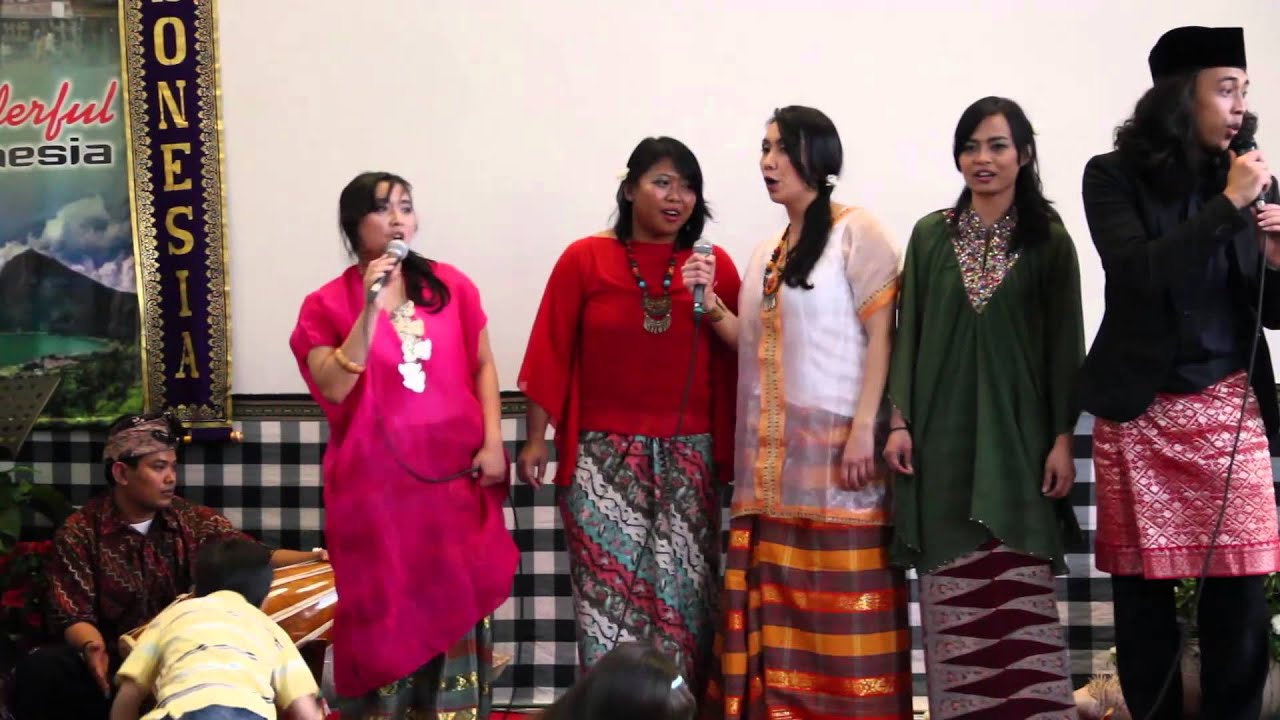 SOH 2013 // PPI Brussels - Indonesian Folk Song