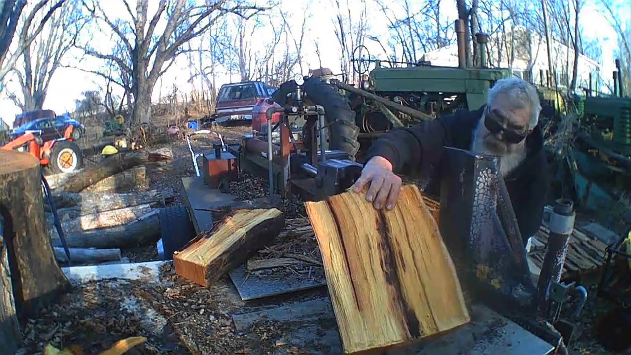 2026 01 04 Splitting Mulberry On The 1993 Schmitquist Model 500j 2-Speed Wood Splitter
