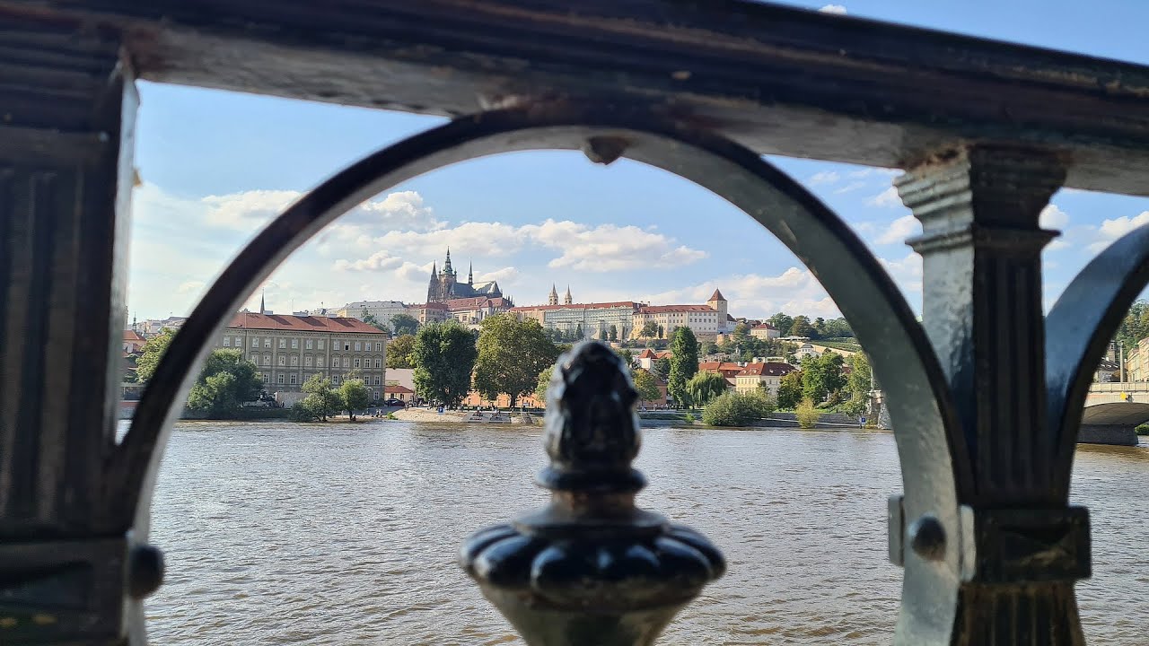 Prága, City walks Prague - aki már járt ott annak emlékül, másnak pedig, mert szép.