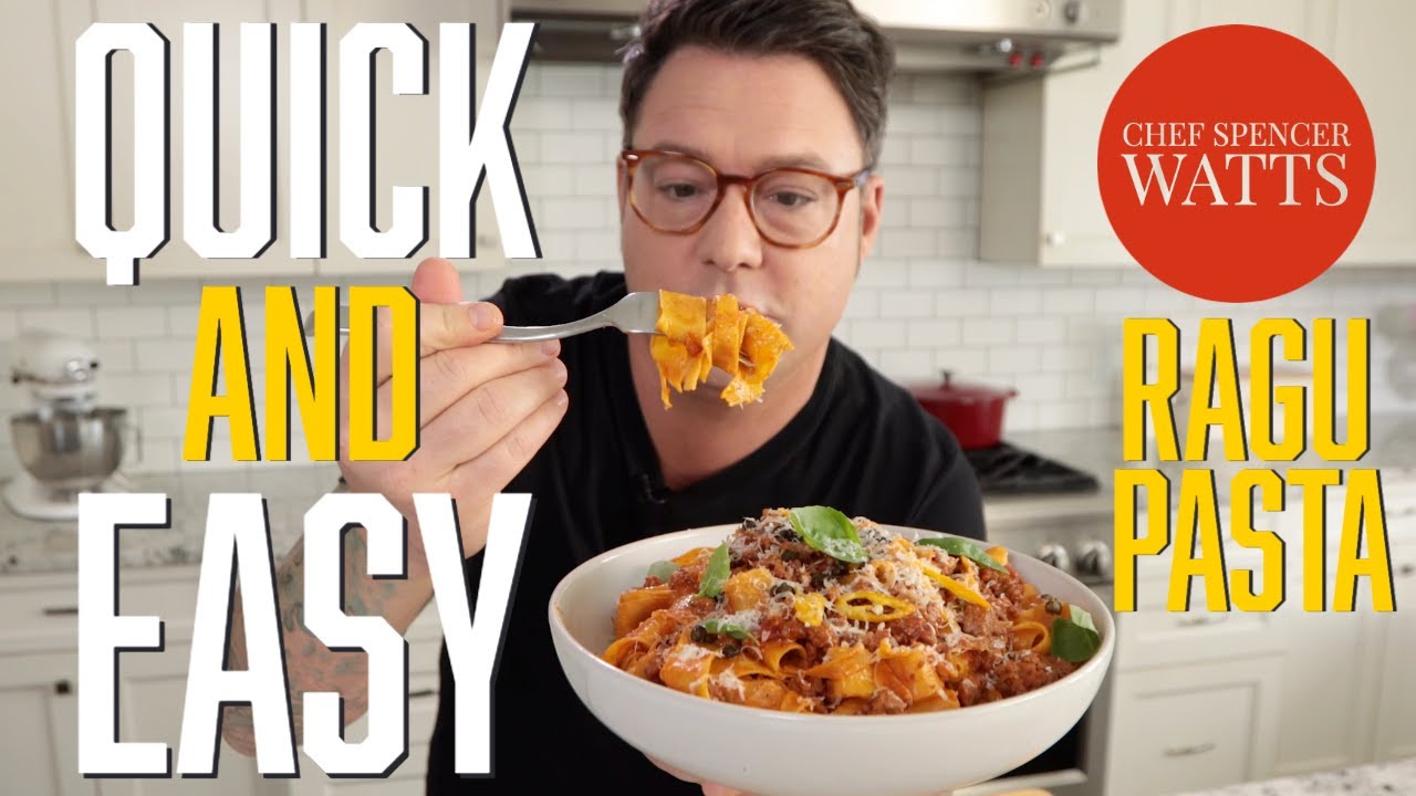 HOW TO MAKE A QUICK AND EASY RAGU PASTA