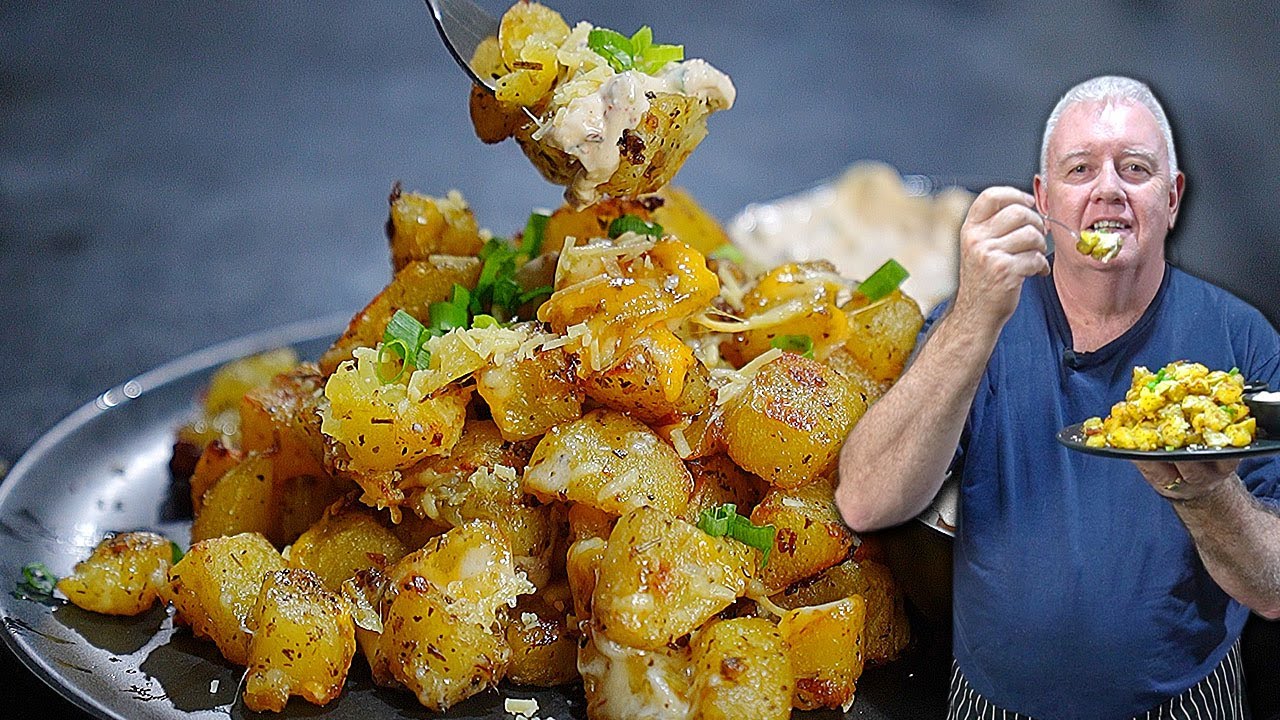 These Cheesy Garlic Potatoes Are DANGEROUSLY ADDICTIVE!