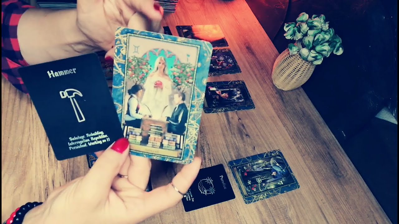 KÜS, AYRI OLAN İLETİŞİMİ OLMAYANLAR İÇİN TAROT AÇILIMI (Aklımdaki kişi)