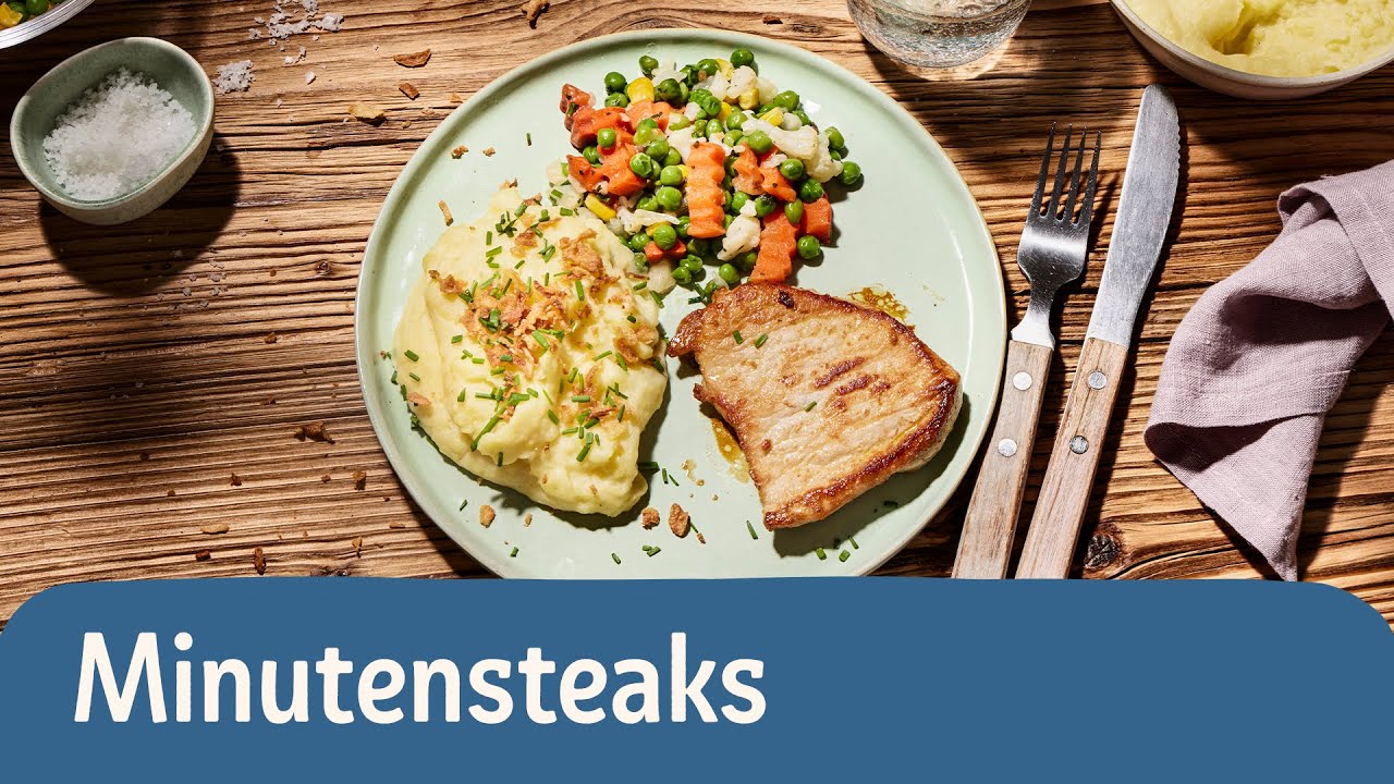 Schweine-Minutensteaks 🥩 | Sparsam kochen | REWE Deine Küche
