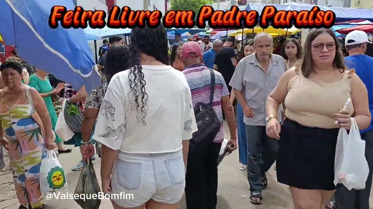Feira Livre em Padre Paraíso 